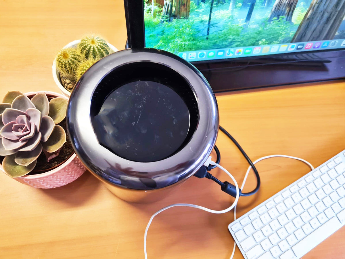 Apple Mac Pro A1481 vista superior abierto mostrando interior