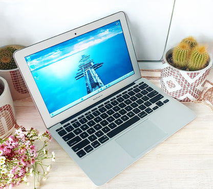 MacBook Air 11" 2015 8GB RAM 256GB SSD Windos 11 Pro
