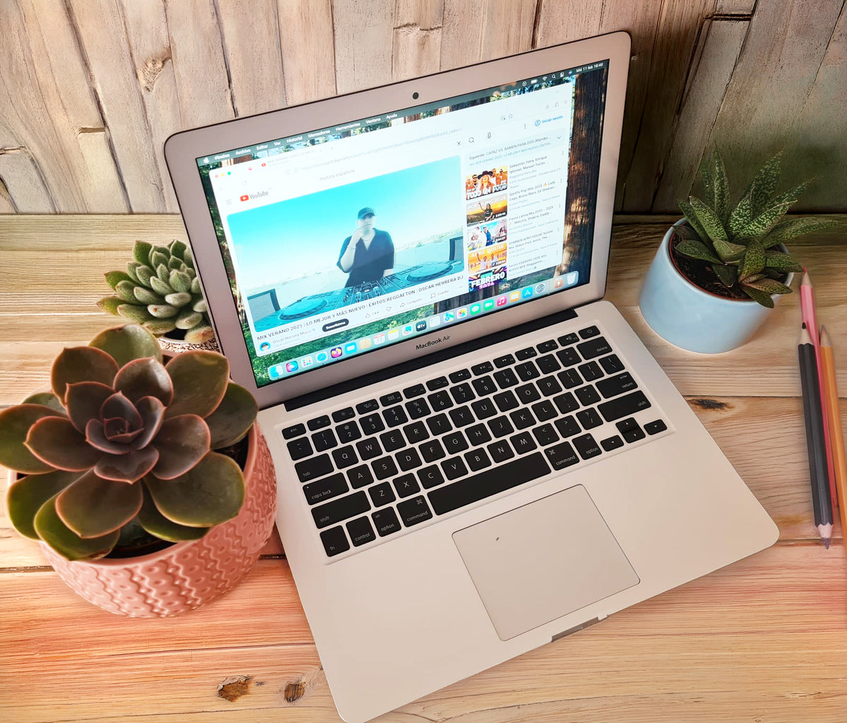 MacBook Air 11 2015 256GB SSD SEQUOIA MAC