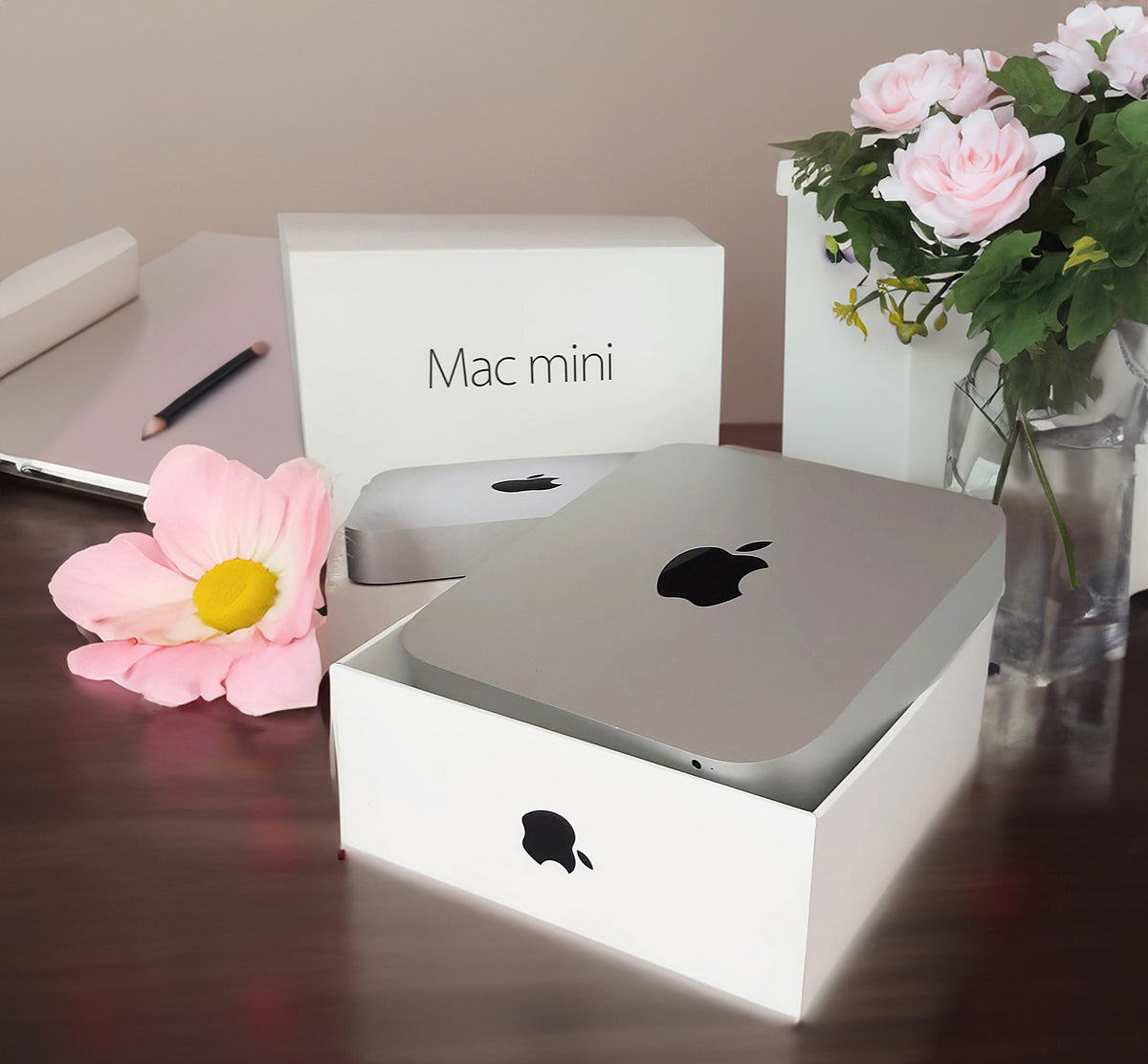 Apple Mac Mini i7 2.3 8GB RAM 250 GB SSD QUADCORE