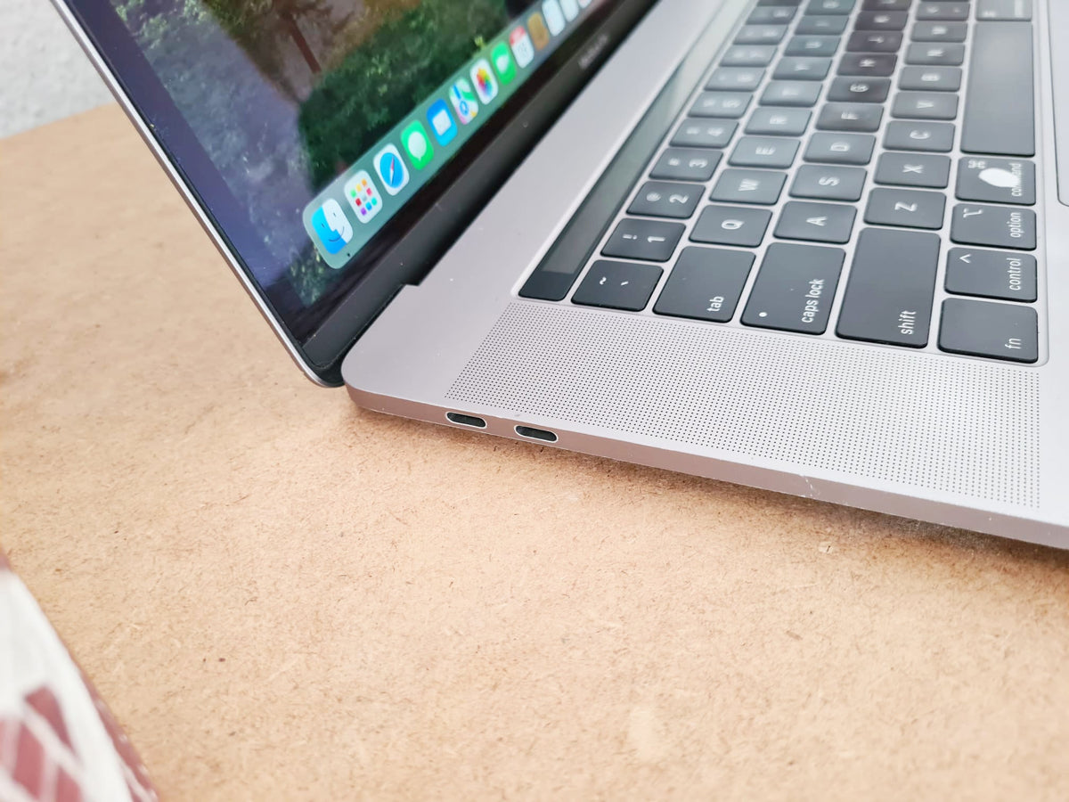 MacBook Pro 15 2019 - Teclado y Touch Bar