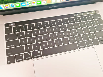 MacBook Pro 15 2018 - coconutBattery 85.2% salud 93 ciclos