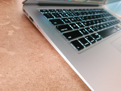 MacBook Air 11 2015 256GB SSD SEQUOIA MAC