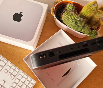 Apple Mac Mini 2018 Space Gray - top view with keyboard