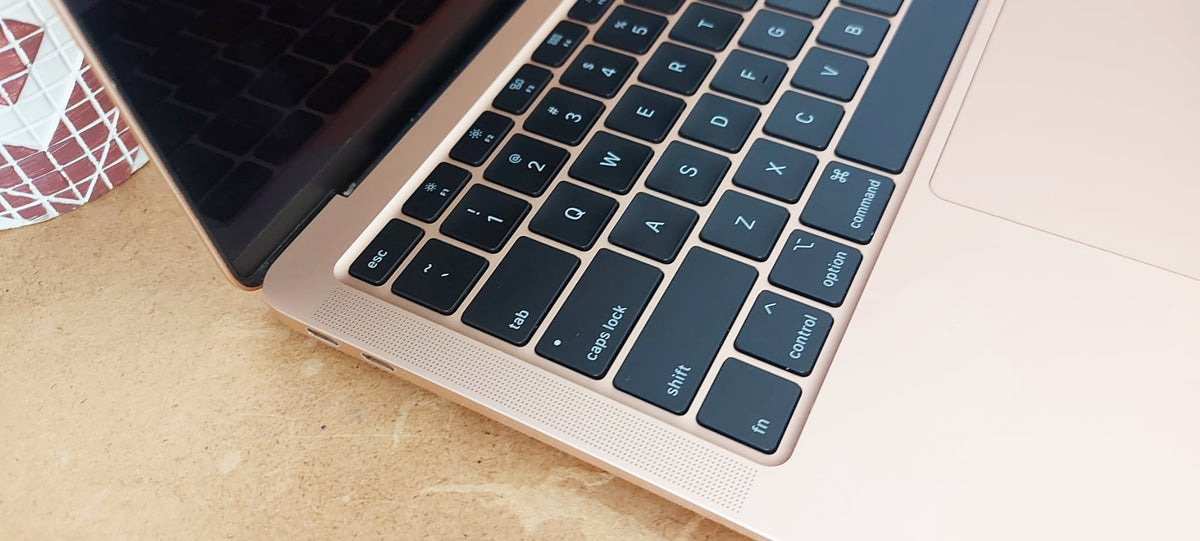 APPLE MacBook Air 13" (2020) Gold-A2179 SSD 250 GB