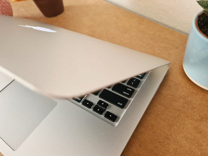 MacBook Air 11 2015 256GB SSD SEQUOIA MAC
